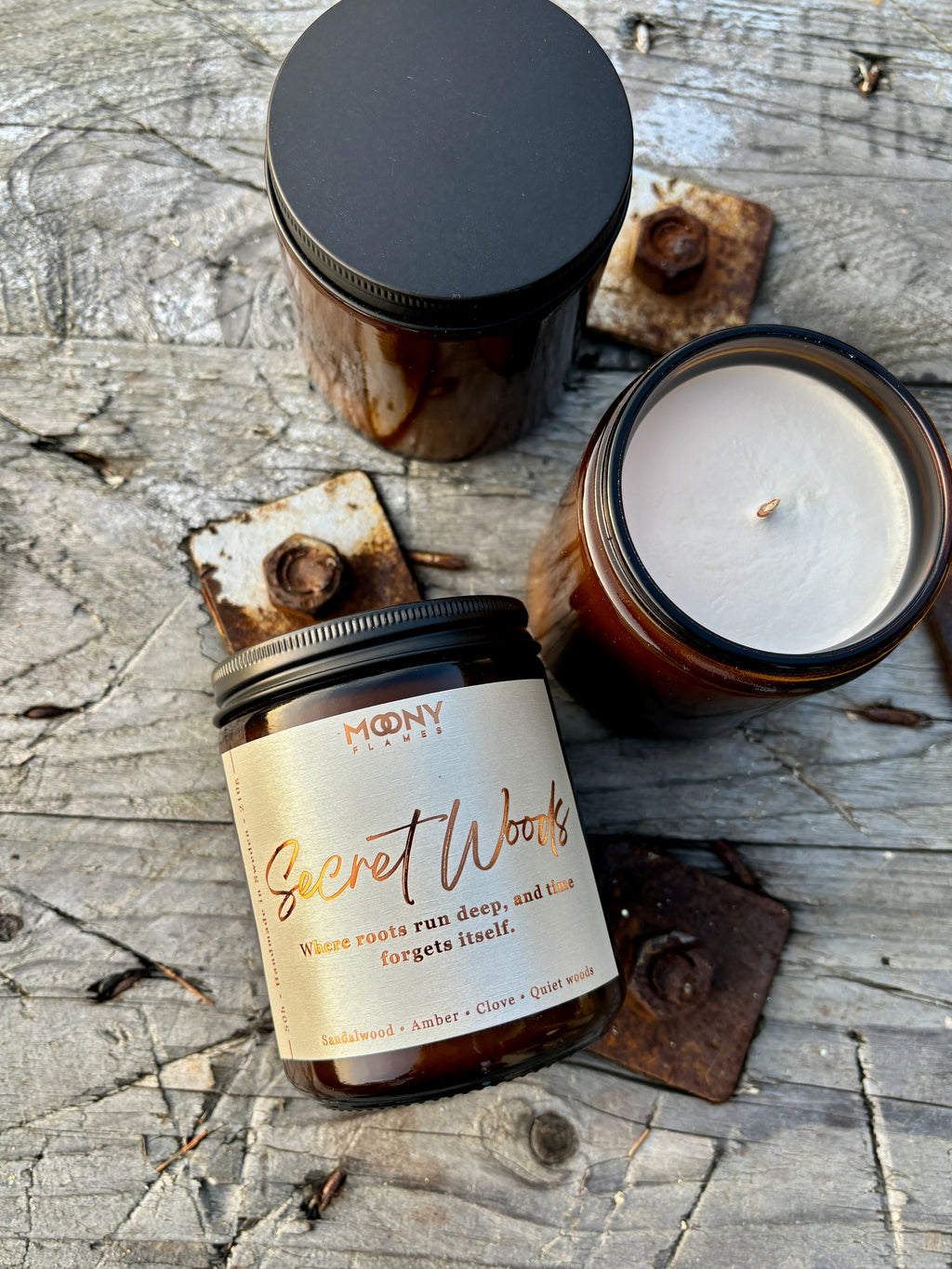 Secret Woods - Doft av kryddiga trätoner  & amber