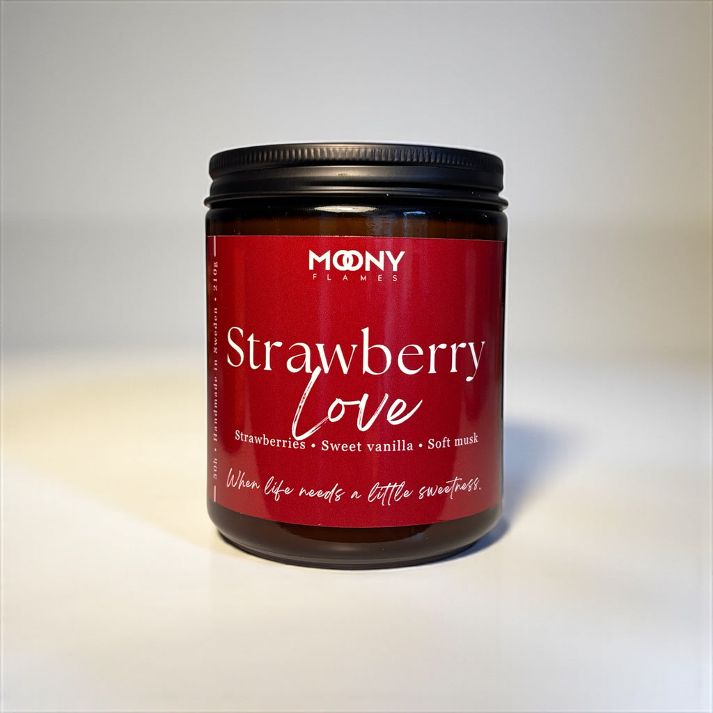 Strawberry Love – Einzigartige Duftkerze | Handgemacht in Schweden