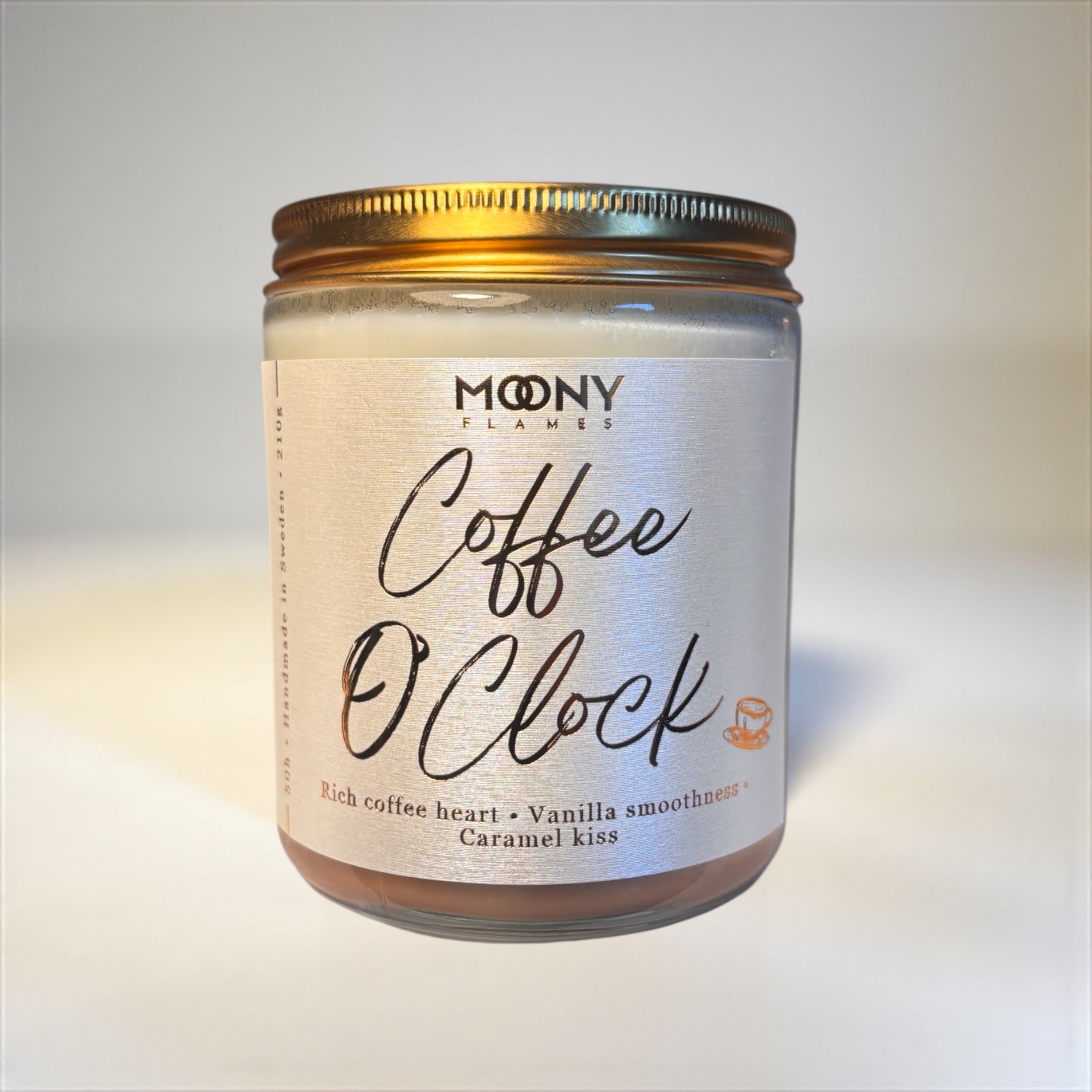 Coffee O’Clock – Handcrafted scented candle with notes of coffee, caramel & roasted nuts