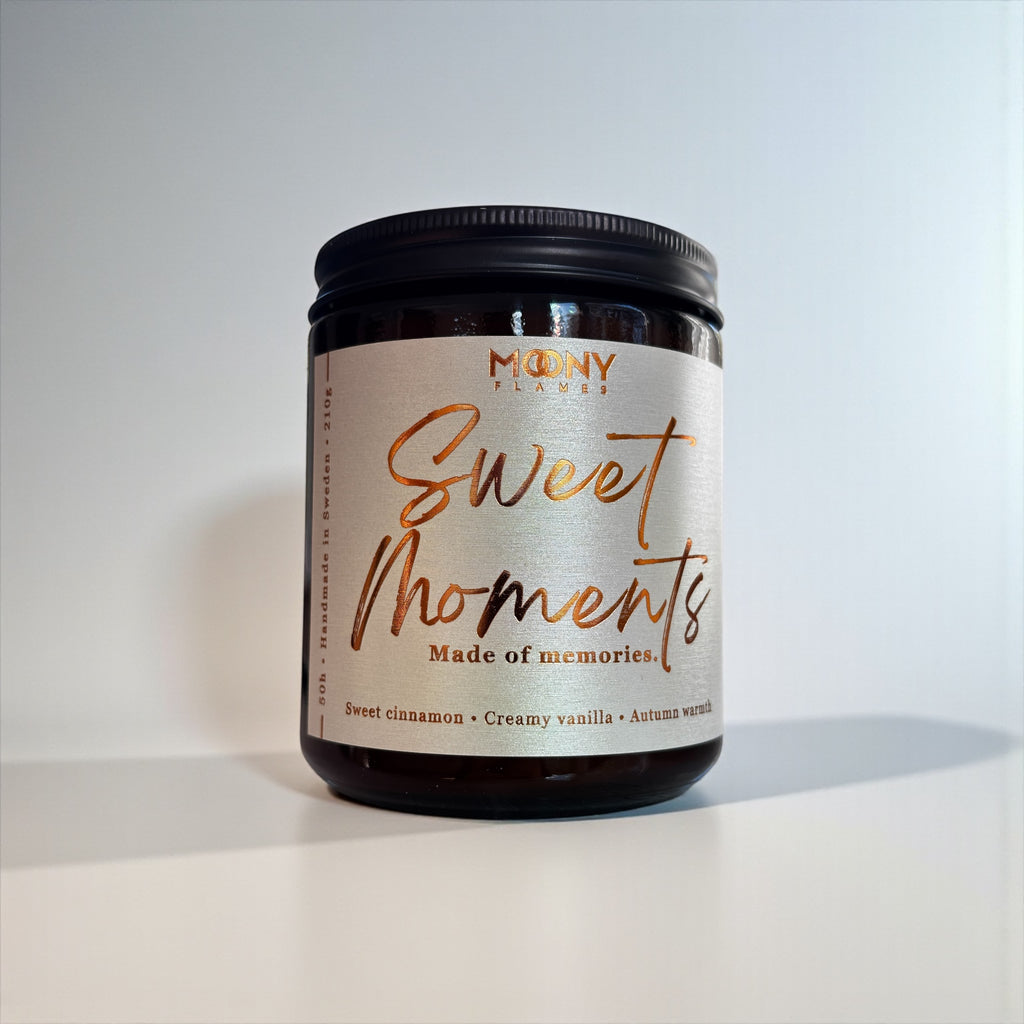 Sweet Moments - Handgjort doftljus i glasburk med doft av kanel, vanilj och höstig sötma
