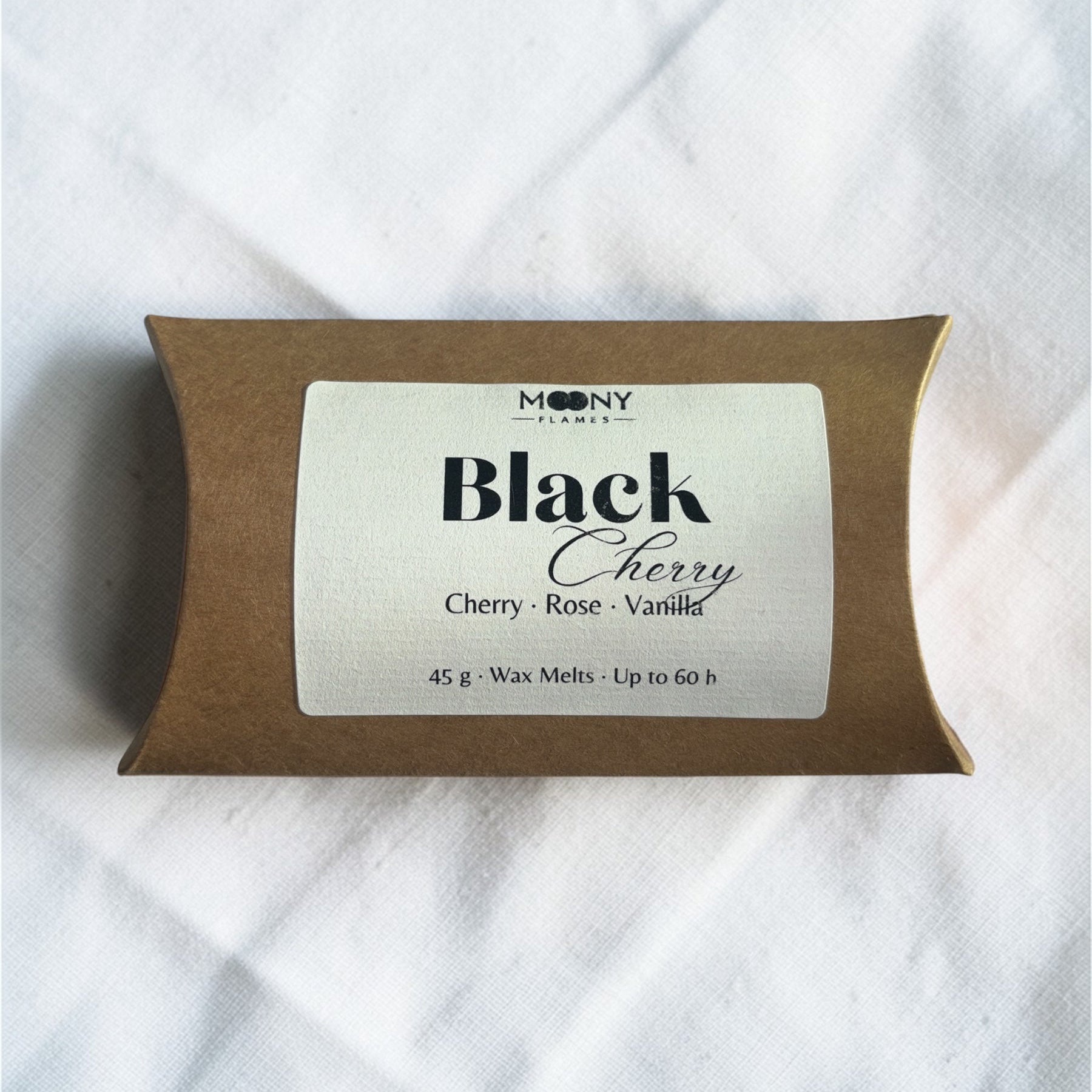 Black Cherry doftvaxpraliner i 45 g förpackning – handgjorda wax melts för aromabrännare med körsbär, ros och vanilj från Moony Flames