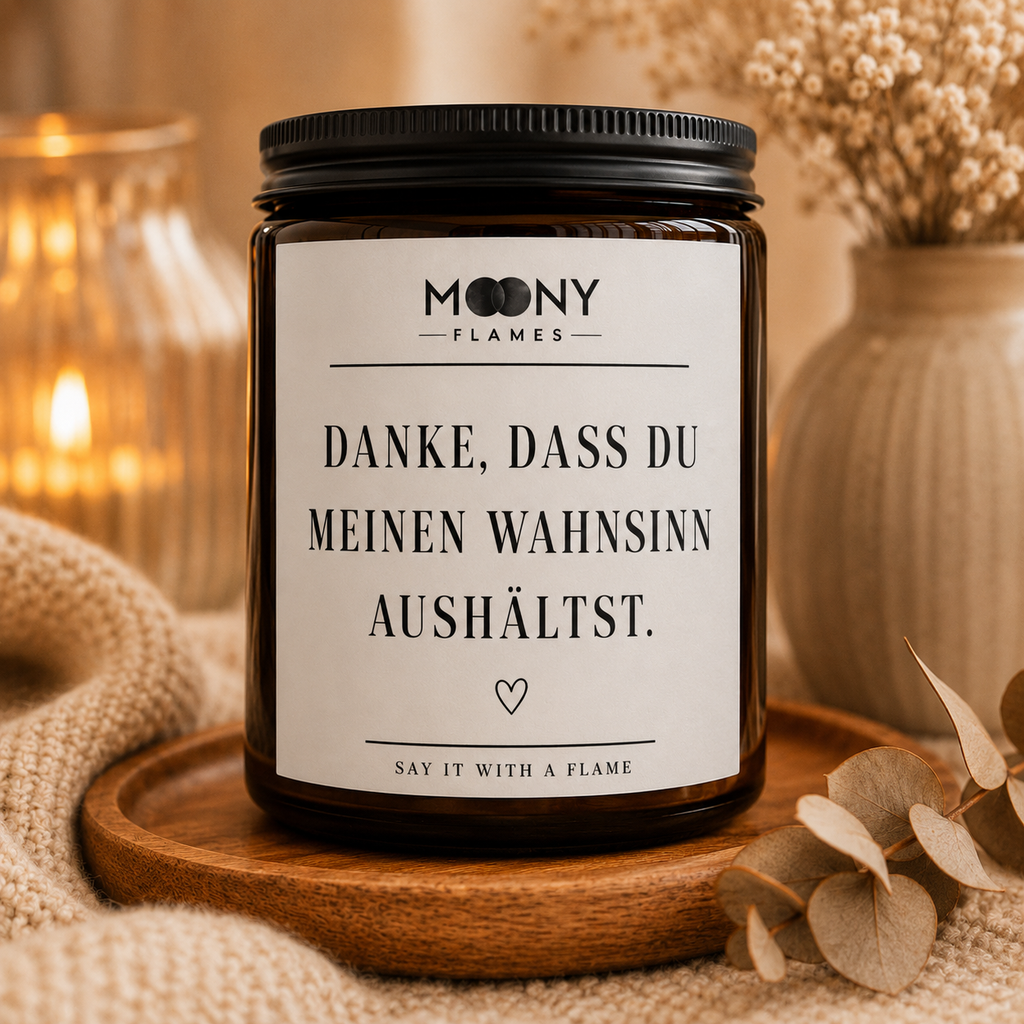 Personalisierte Duftkerze mit eigenem Text. Handgefertigte Sojawachskerze aus Schweden – individuelles Geschenk für Geburtstage, Jahrestage, Partner und besondere Anlässe.